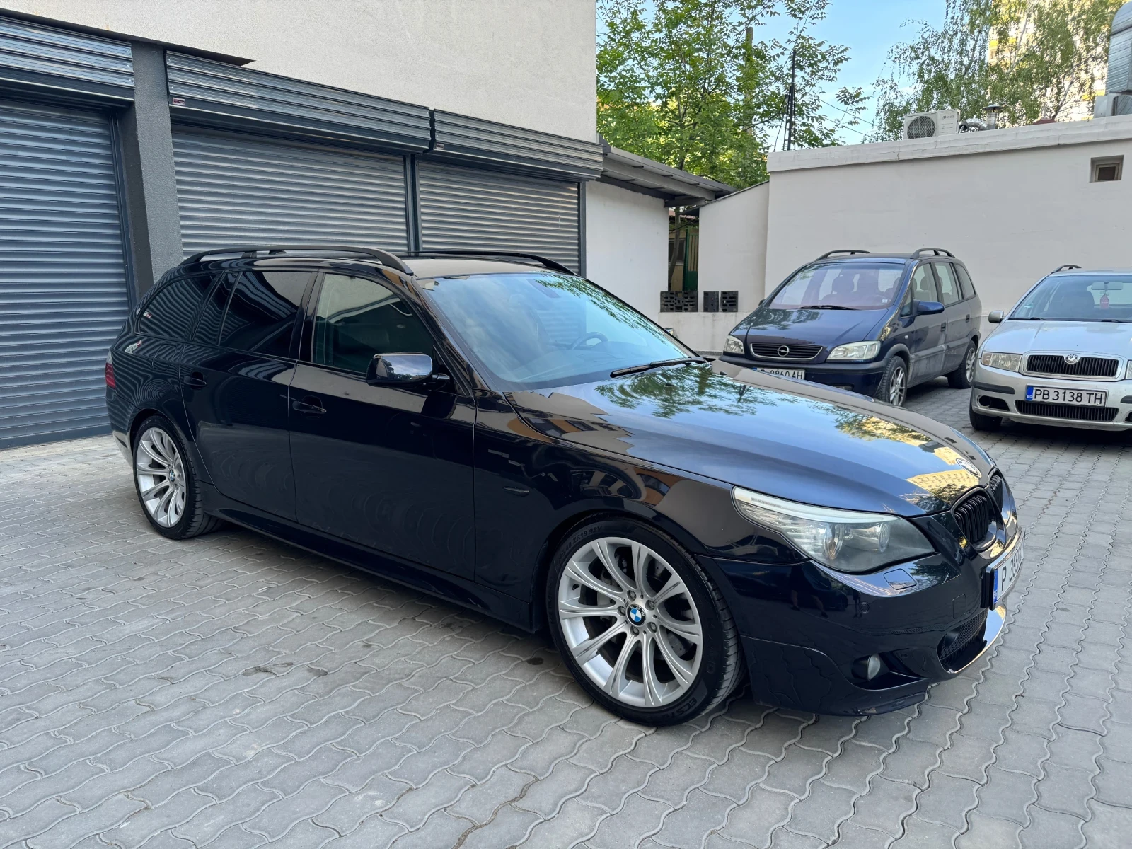 BMW 535 M PACK/SAT/HEAD UP/DISTRONIC, снимка 2 - Автомобили и джипове - 55648149