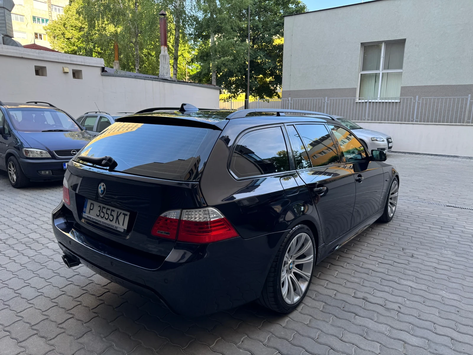 BMW 535 M PACK/SAT/HEAD UP/DISTRONIC, снимка 4 - Автомобили и джипове - 55648149