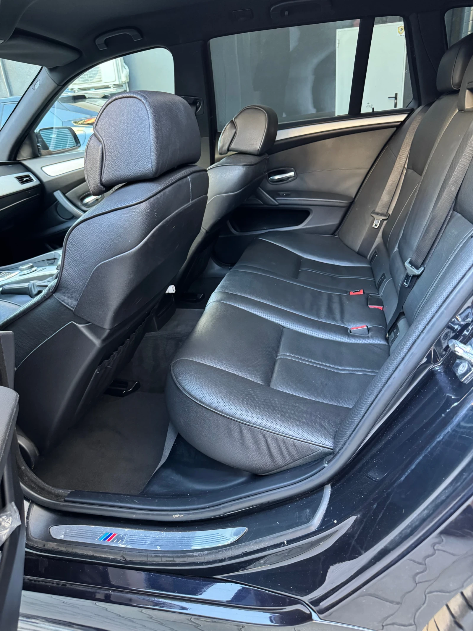 BMW 535 M PACK/SAT/HEAD UP/DISTRONIC, снимка 14 - Автомобили и джипове - 55648149