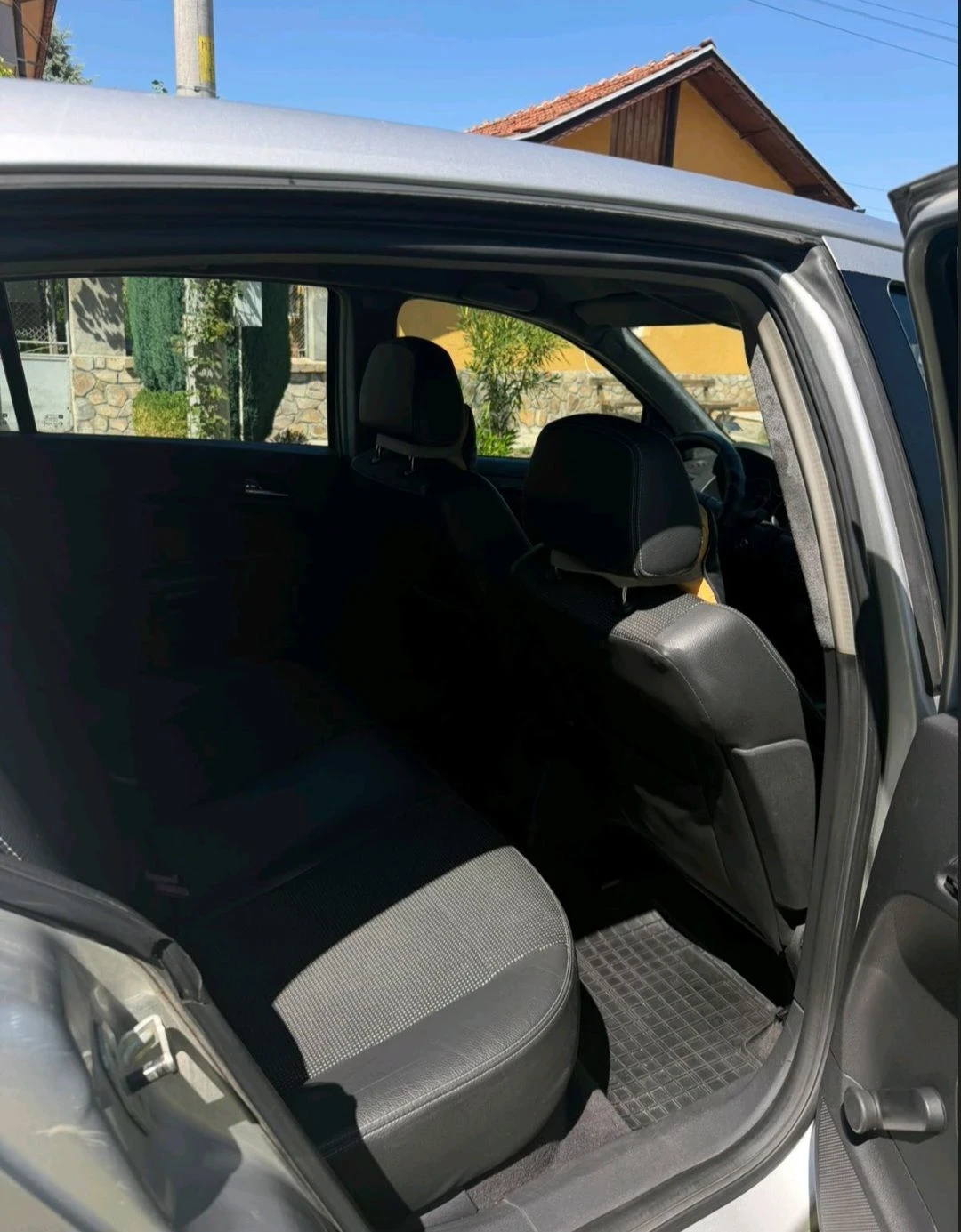 Opel Astra 1.7CDTI Izuso, снимка 12 - Автомобили и джипове - 55710267