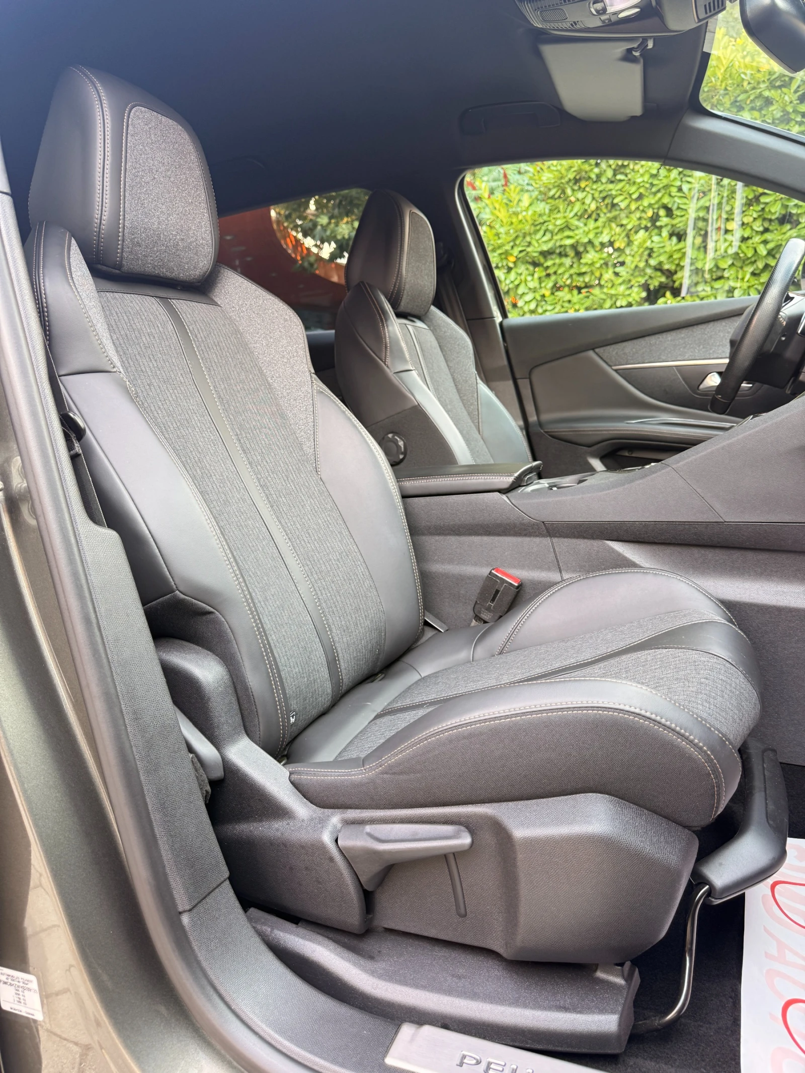 Peugeot 3008 1.6HDI* GT-LINE* КАТО НОВА* , снимка 14 - Автомобили и джипове - 55727648