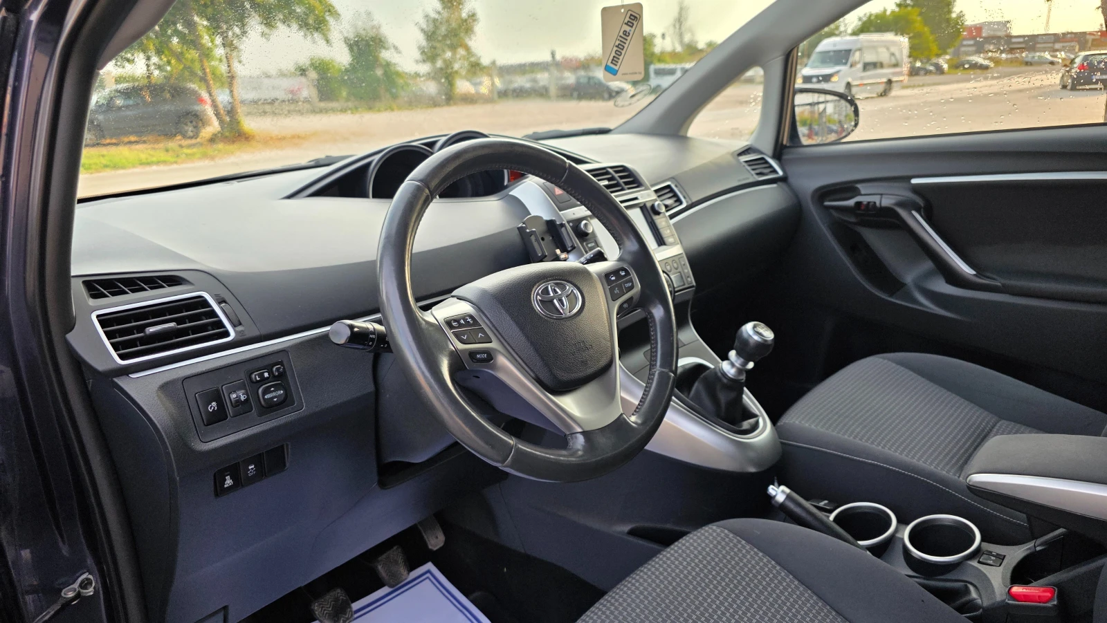 Toyota Verso 1.6d/111hp/7m-УНИКАТ, снимка 9 - Автомобили и джипове - 55871586