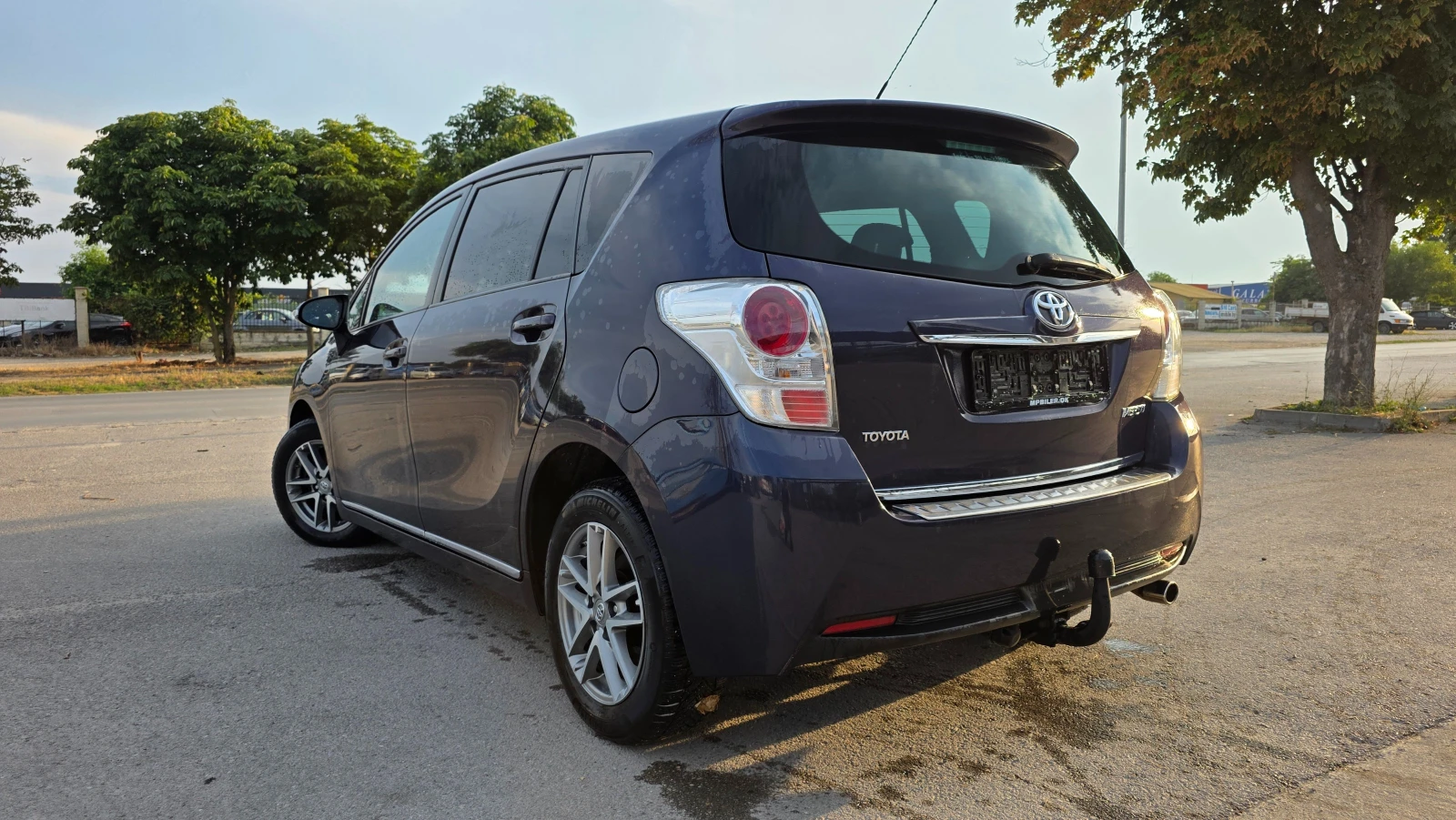 Toyota Verso 1.6d/111hp/7m-УНИКАТ, снимка 4 - Автомобили и джипове - 55871586