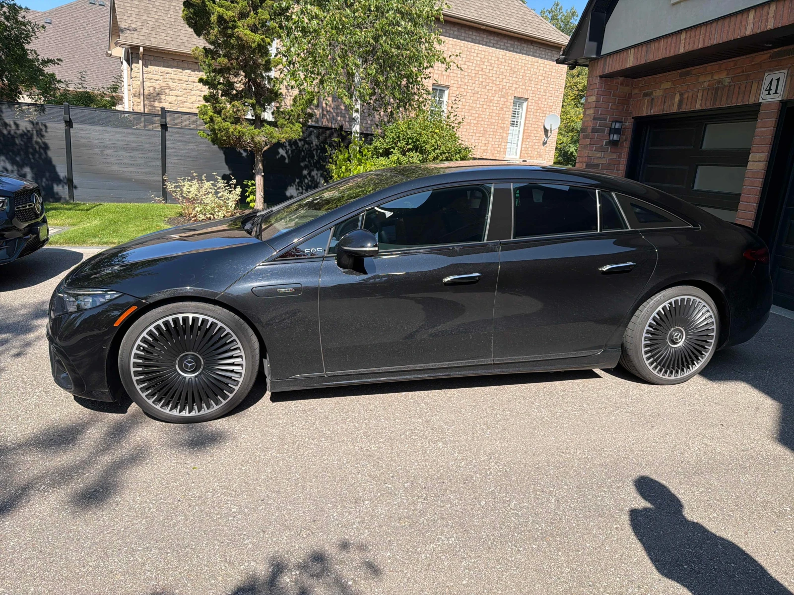 Mercedes-Benz EQS 53 AMG 4MATIC+ | CARFAX | БЕЗ ИНЦИДЕНТИ, снимка 3 - Автомобили и джипове - 55872328