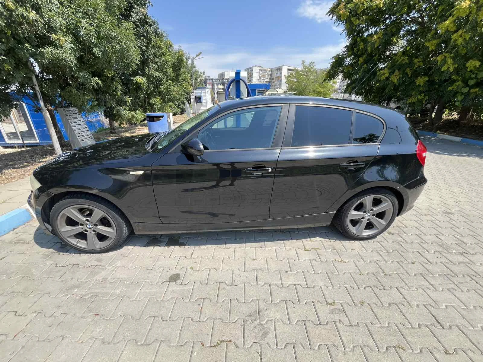 BMW 116 2.0 Бензин ръчка, снимка 14 - Автомобили и джипове - 56063877