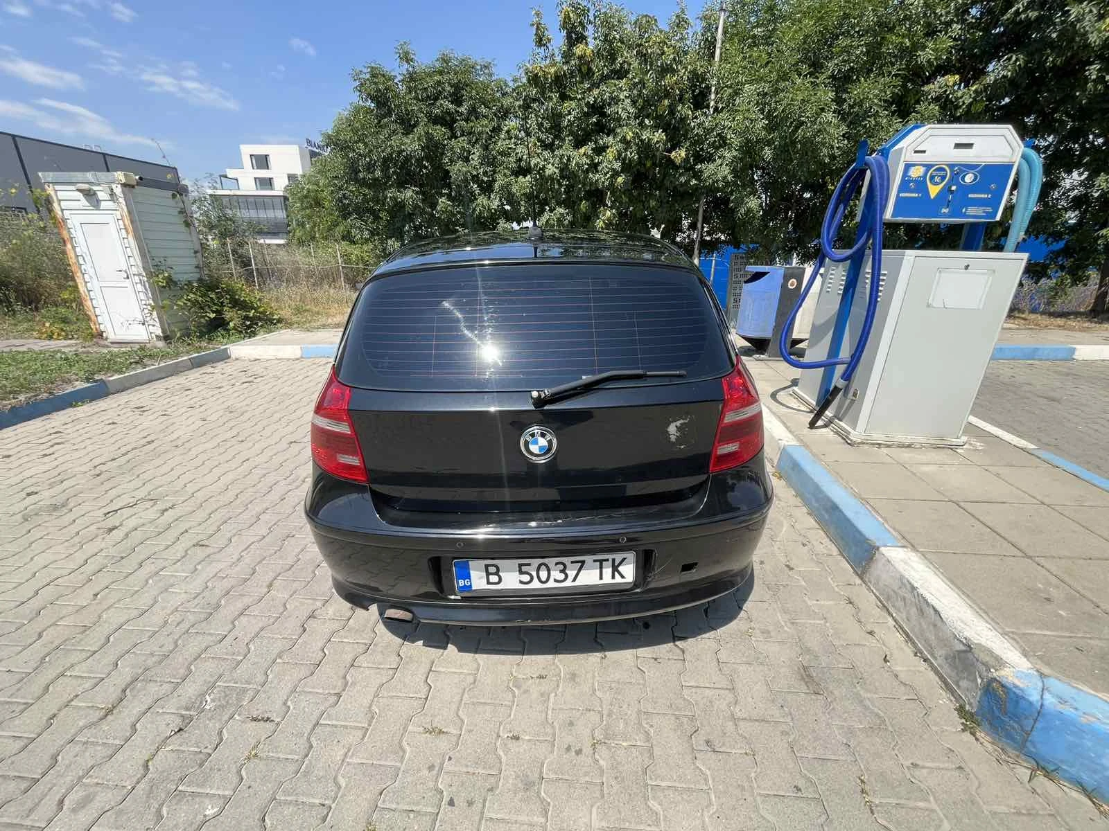 BMW 116 2.0 Бензин ръчка, снимка 11 - Автомобили и джипове - 56063877