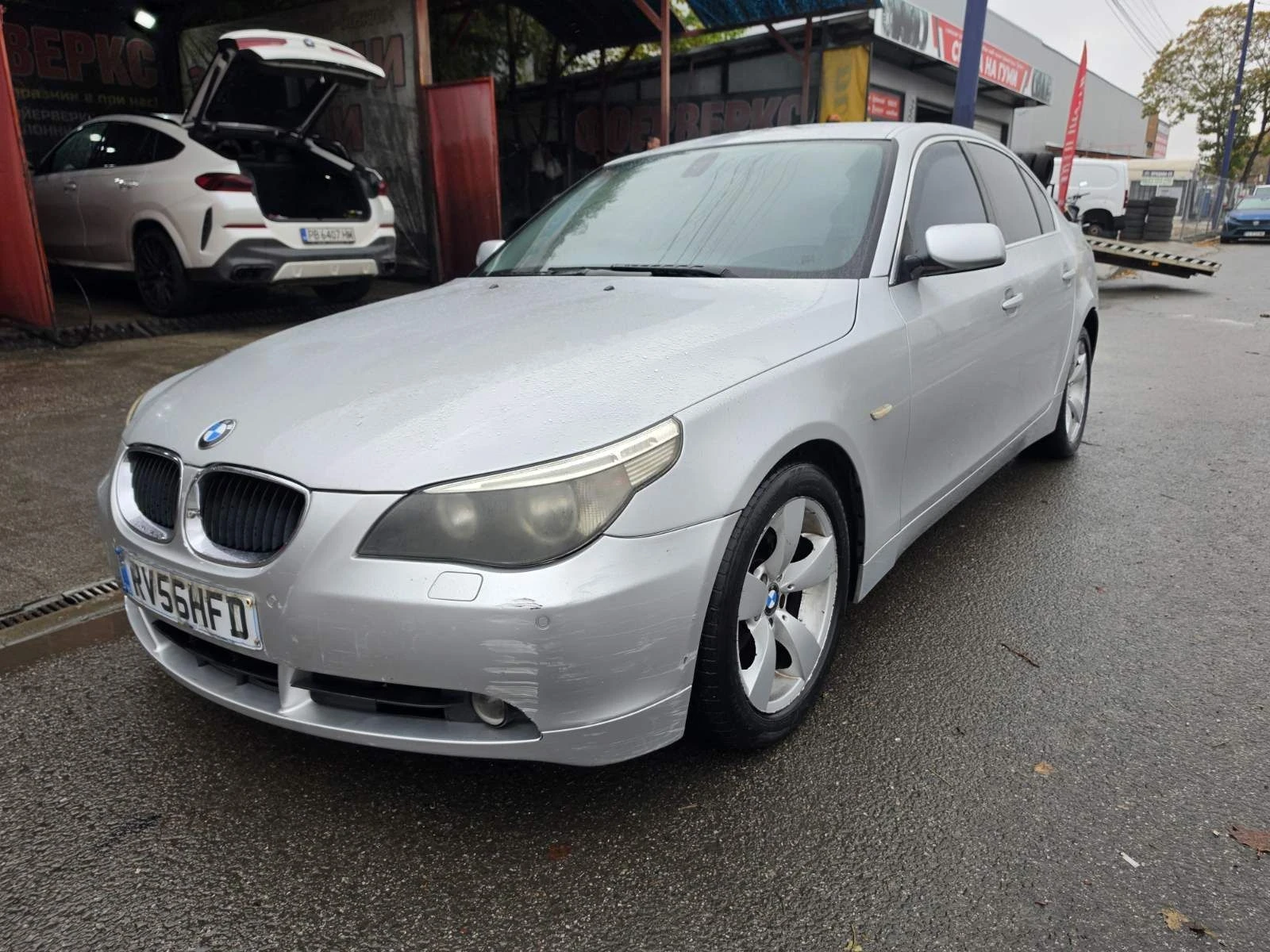 BMW 520 Автоматик, Десен волан , снимка 2 - Автомобили и джипове - 56739040