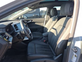 Audi Q4 55 QUATTRO 2 КЛЮЧА| 360| ПАНО| CARFAX, снимка 11