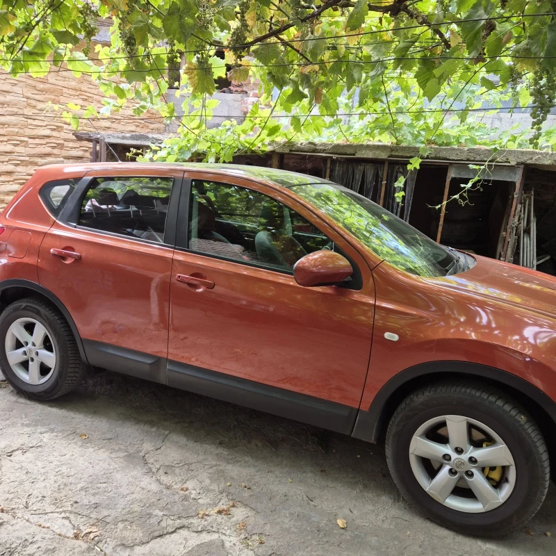 Nissan Qashqai, снимка 5 - Автомобили и джипове - 52206367