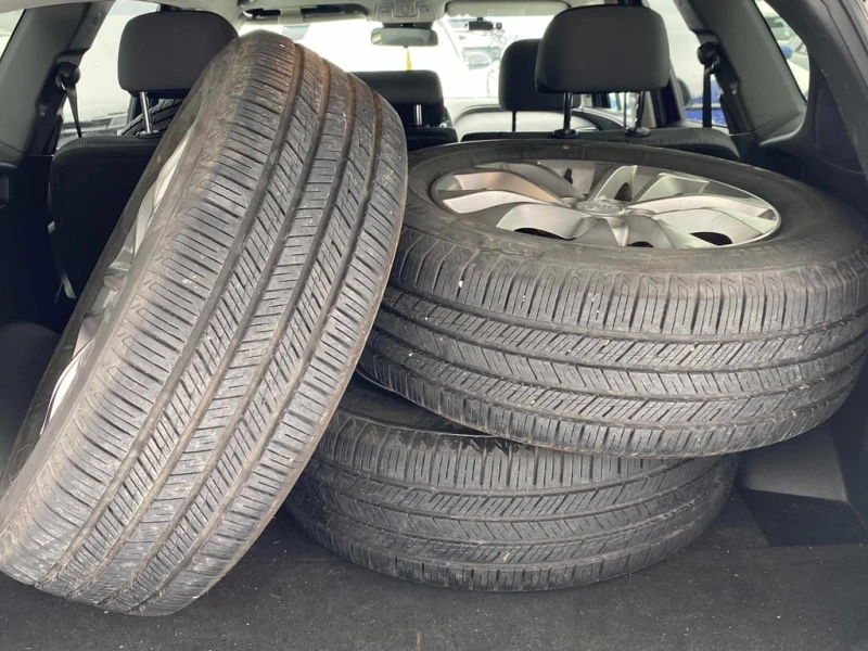 Hyundai Santa fe * Essential * CARFAX * БЕЗ ПЪРВОНАЧАЛНА ВНОСКА, снимка 14 - Автомобили и джипове - 52940381