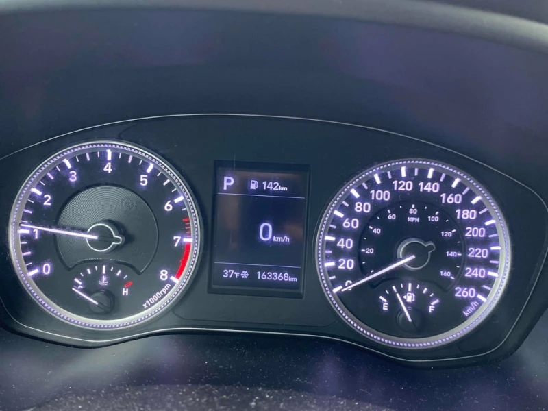 Hyundai Santa fe * Essential * CARFAX * БЕЗ ПЪРВОНАЧАЛНА ВНОСКА, снимка 8 - Автомобили и джипове - 52940381