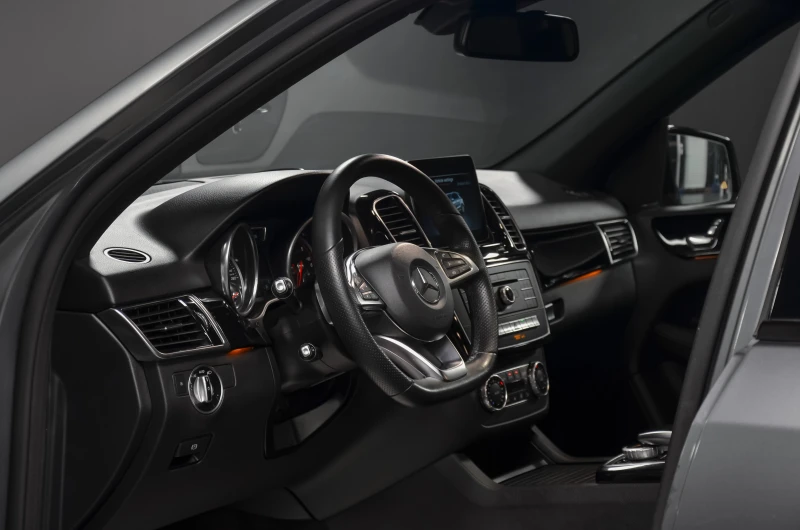 Mercedes-Benz GLE 350 9g* 4matic* Amg* Печка* Disctronic, снимка 8 - Автомобили и джипове - 53327359