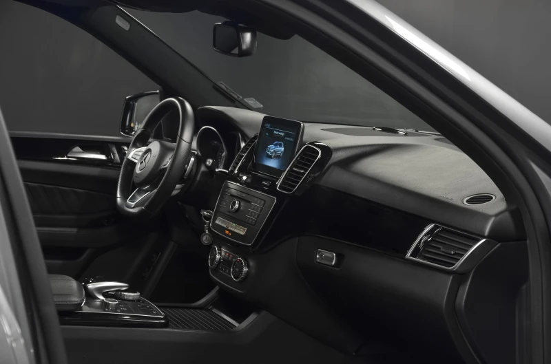 Mercedes-Benz GLE 350 9g* 4matic* Amg* Печка* Disctronic, снимка 9 - Автомобили и джипове - 53327359