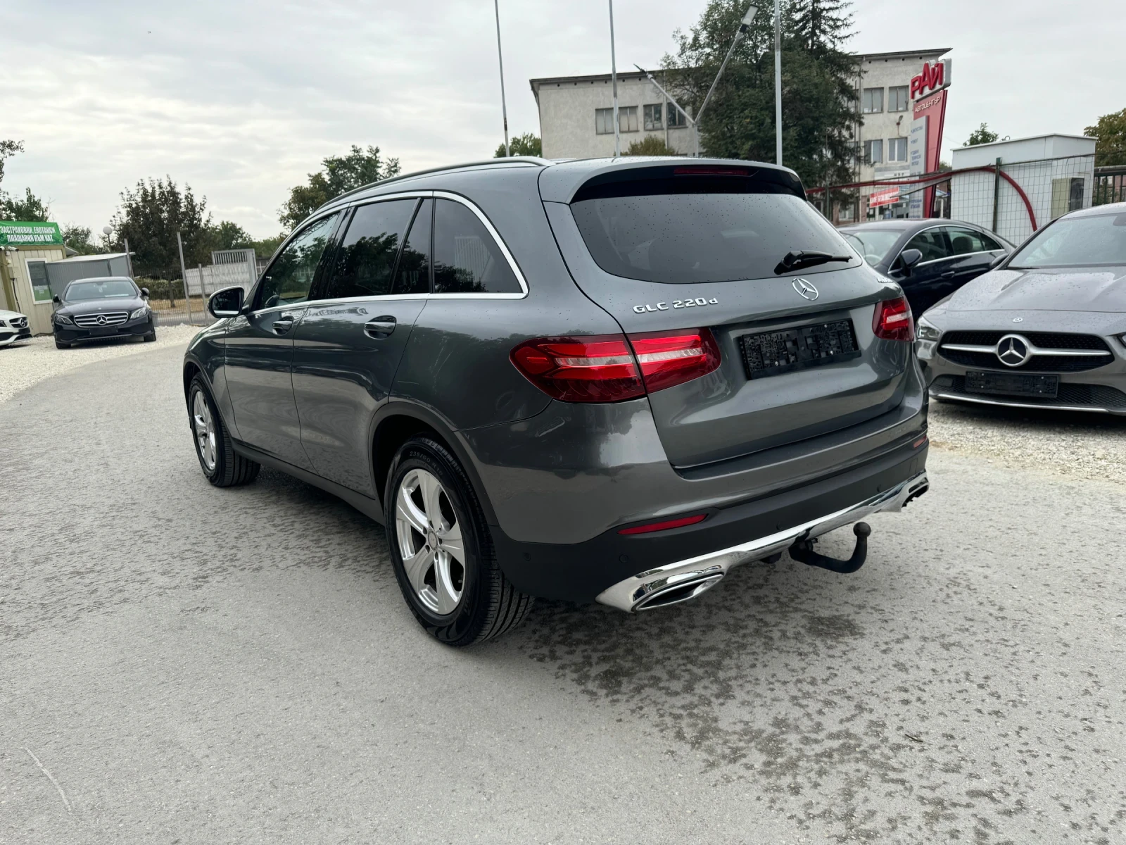 Mercedes-Benz GLC 220 4MATIC - 170к.с. - Топ състояние - изображение 5