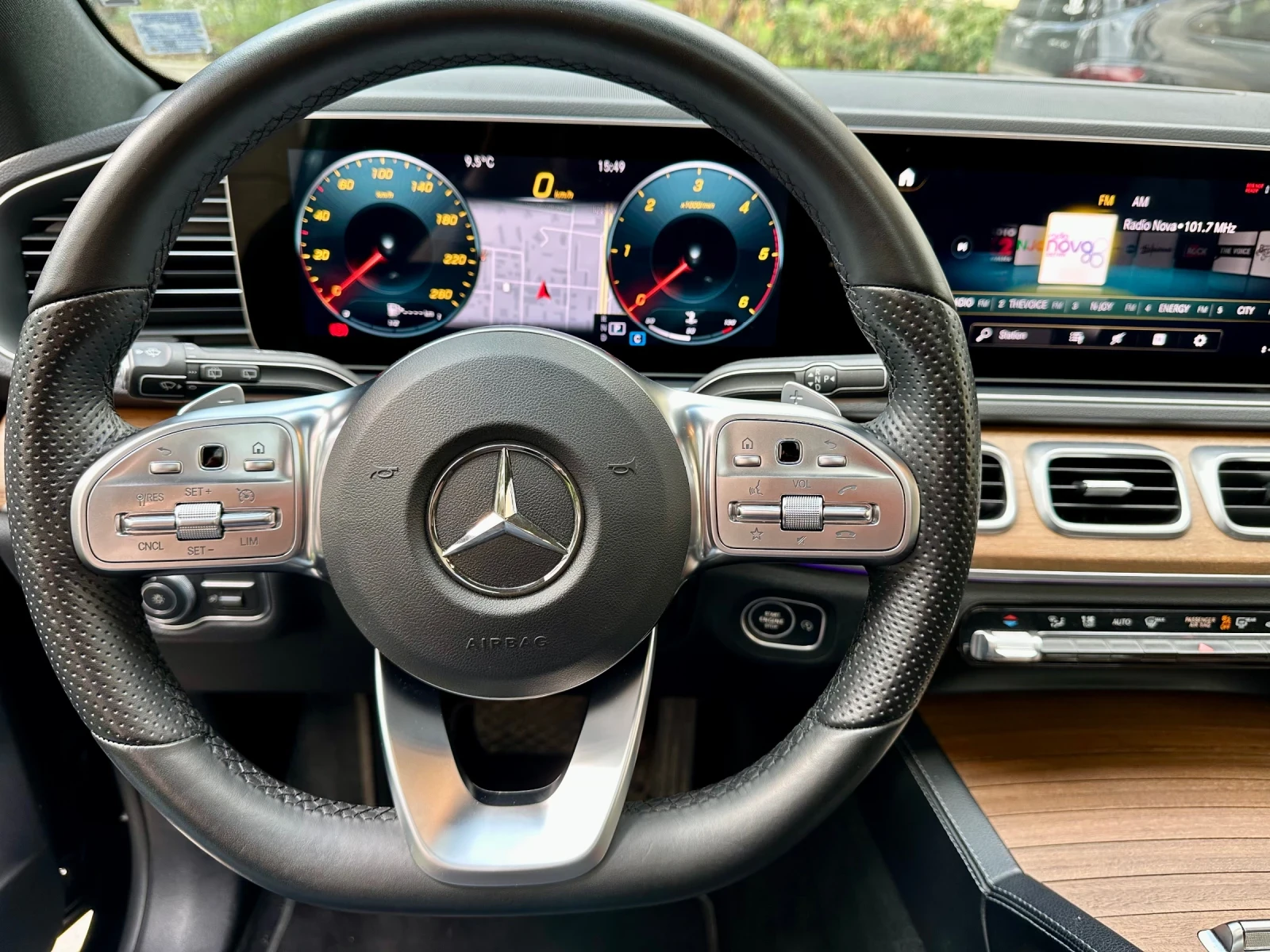 Mercedes-Benz GLE 350 * AMG * 1 Собственик * Лизинг * 7 Местен *  - изображение 6