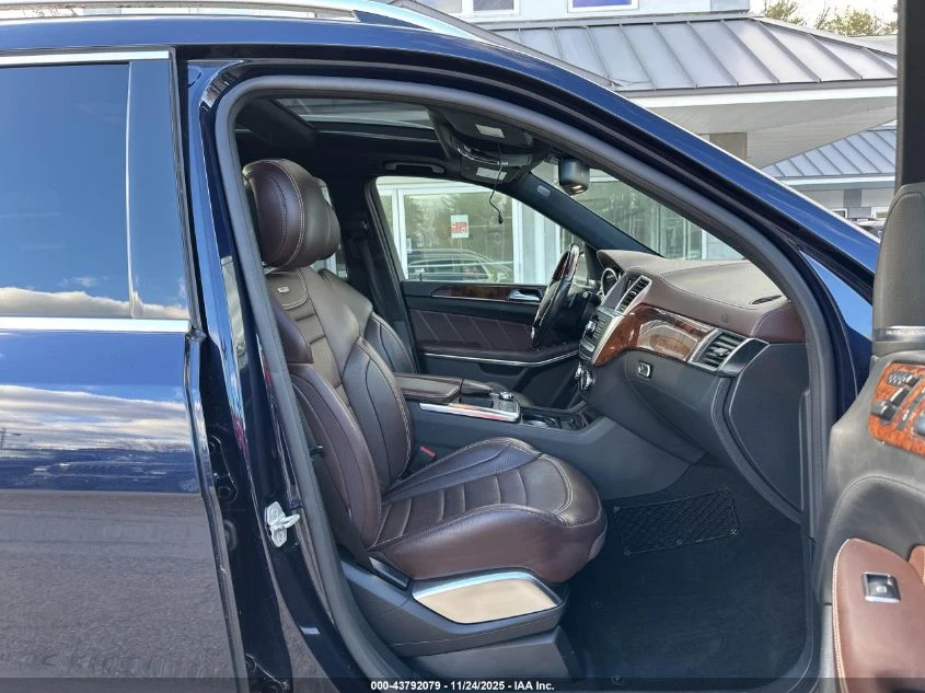 Mercedes-Benz GL 63 AMG 5.5L V8 FI DOHC 32V NF4 All Wheel Drive - изображение 5