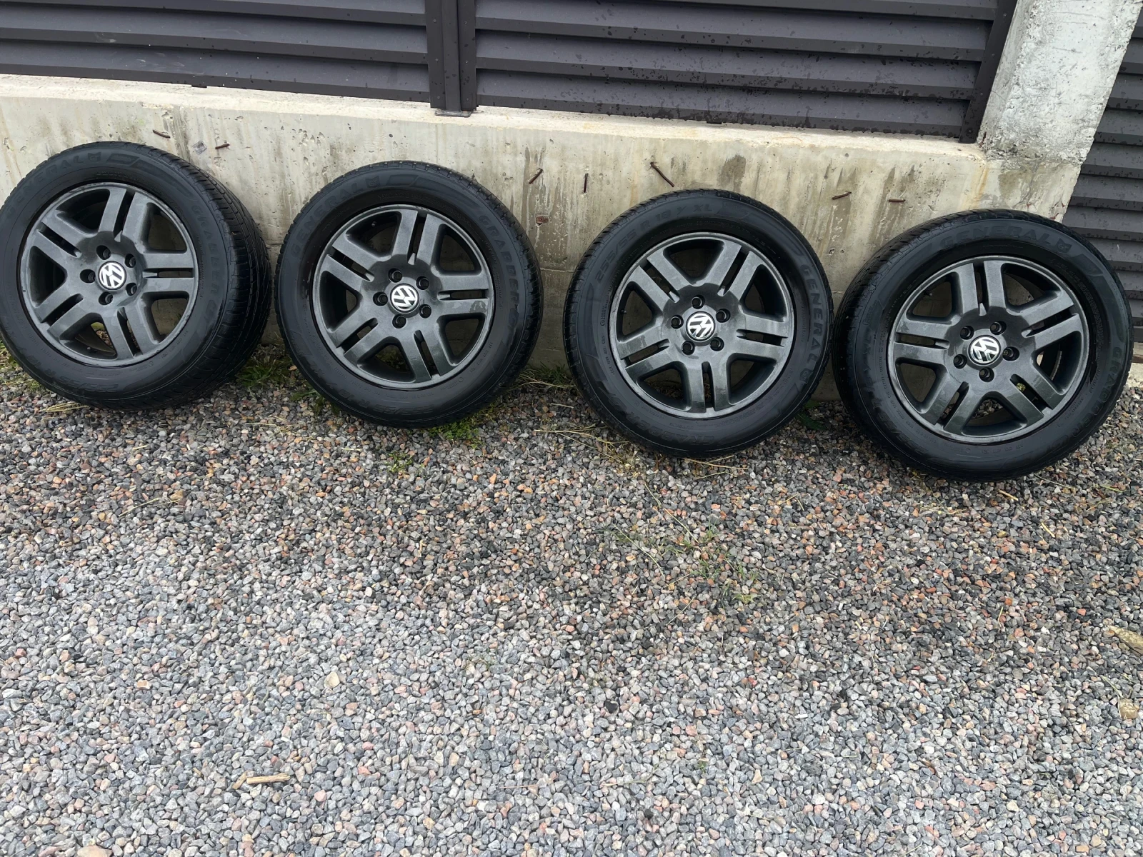 VW Touareg, снимка 2 - Автомобили и джипове - 54484615