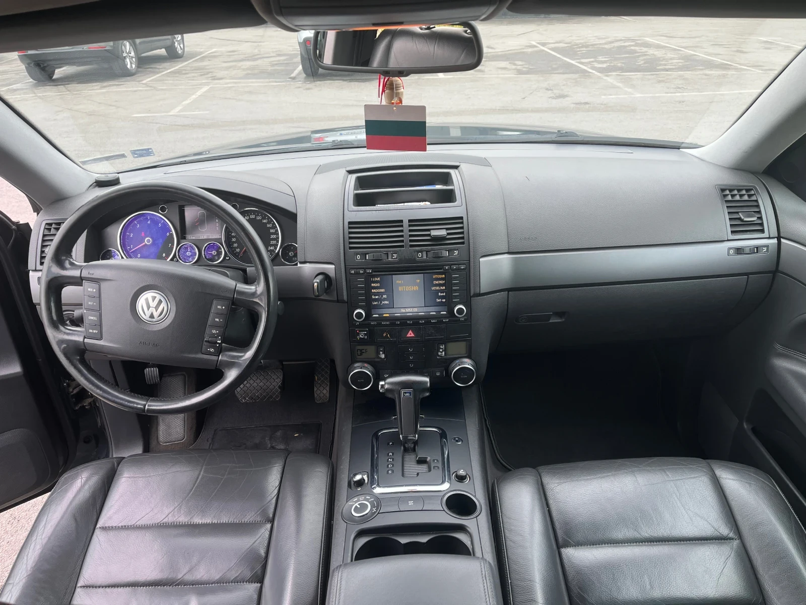 VW Touareg, снимка 5 - Автомобили и джипове - 54484615