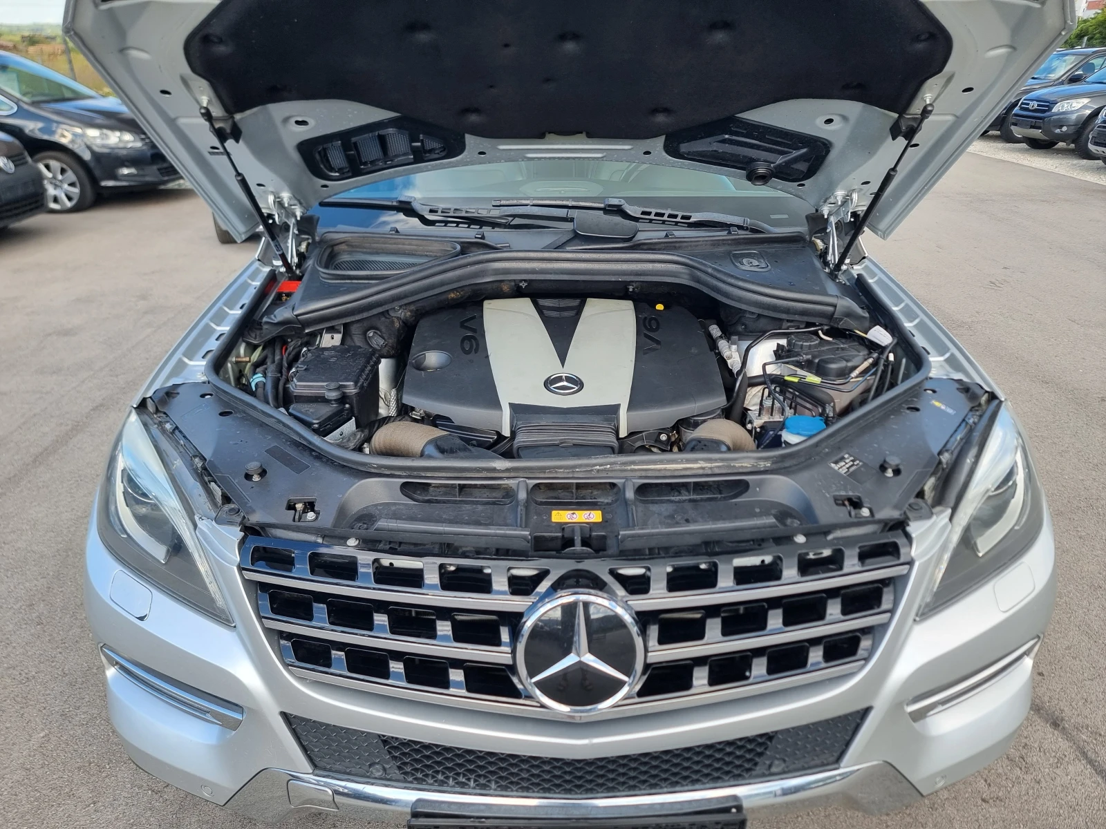 Mercedes-Benz ML 350 3.0CDI , снимка 17 - Автомобили и джипове - 54900539