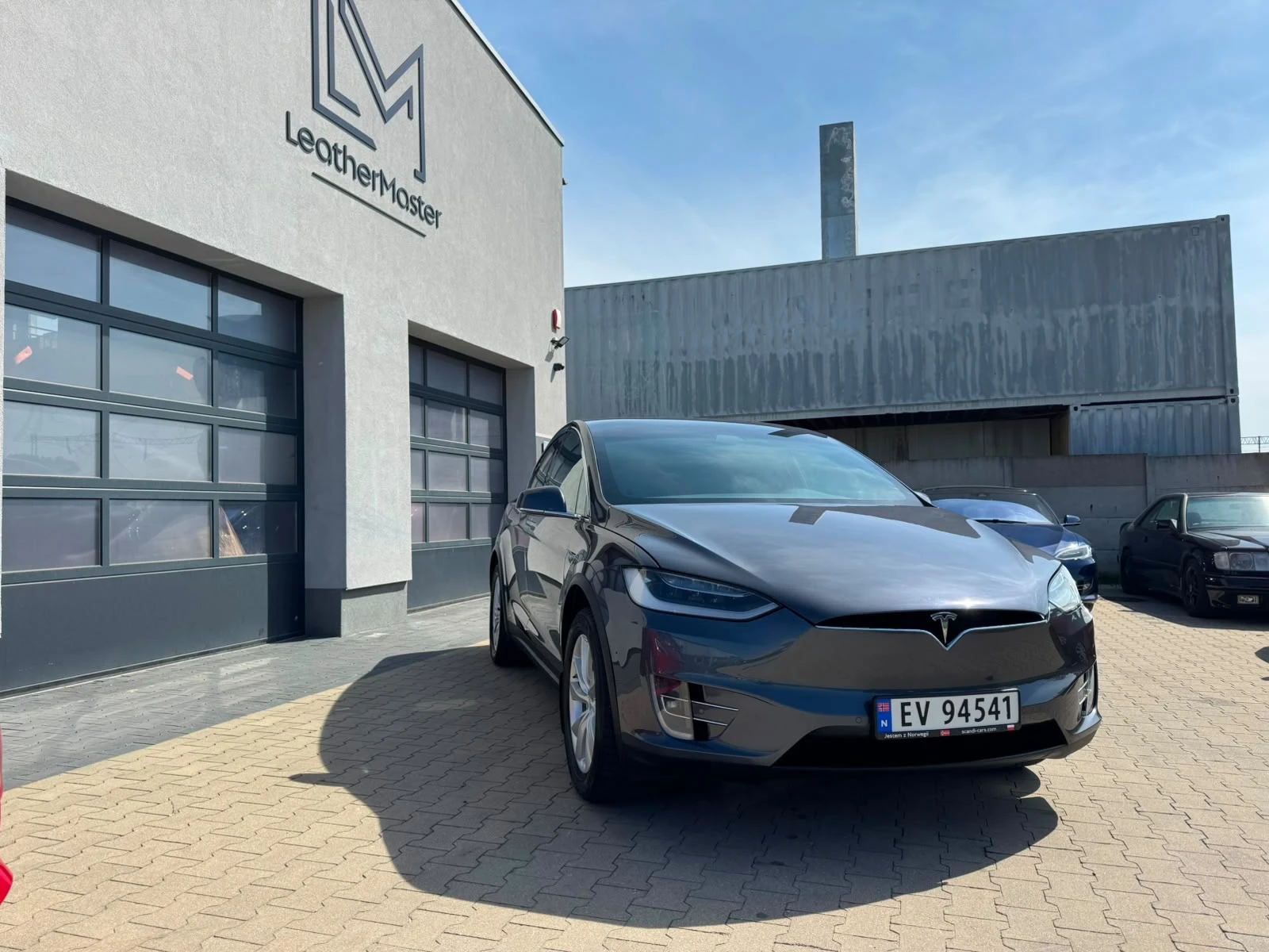 Tesla Model X Raven Long Range