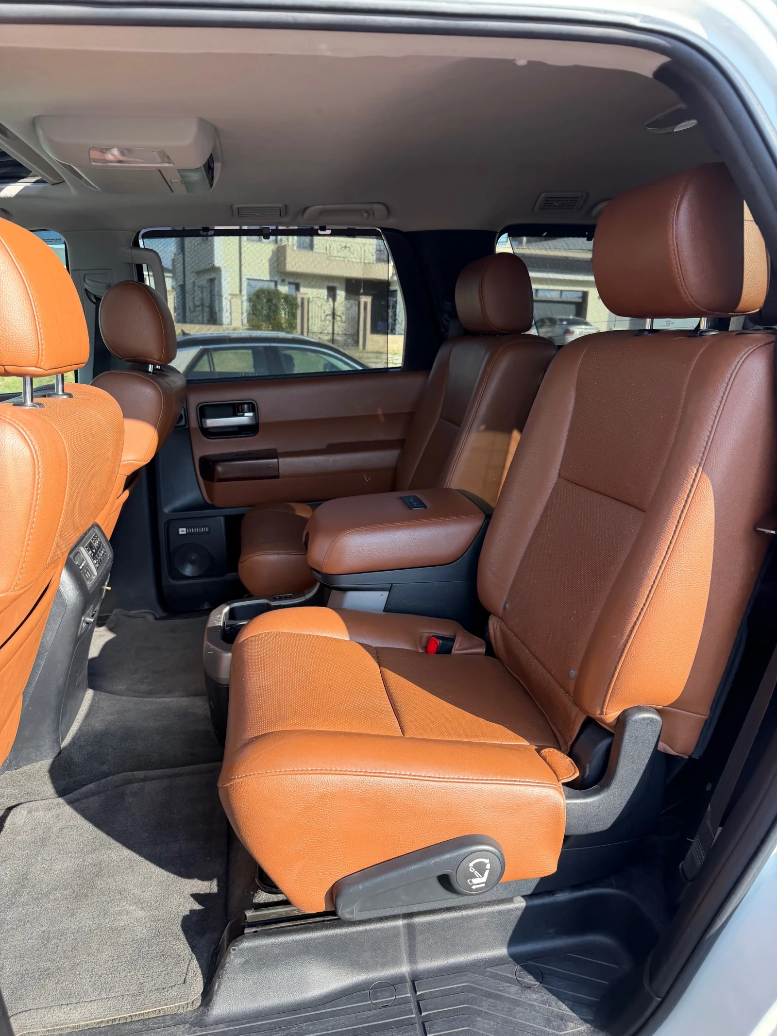 Toyota Sequoia Platinum, снимка 9 - Автомобили и джипове - 55666882