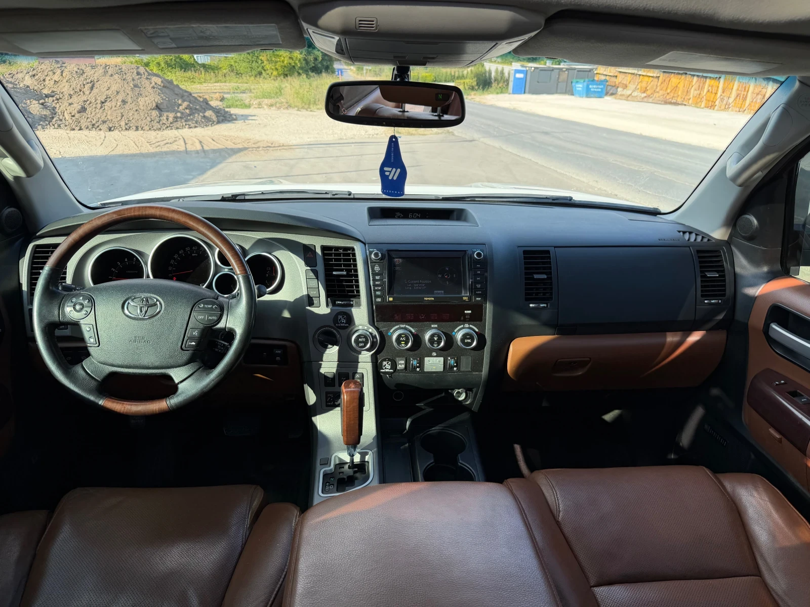 Toyota Sequoia Platinum, снимка 5 - Автомобили и джипове - 55666882