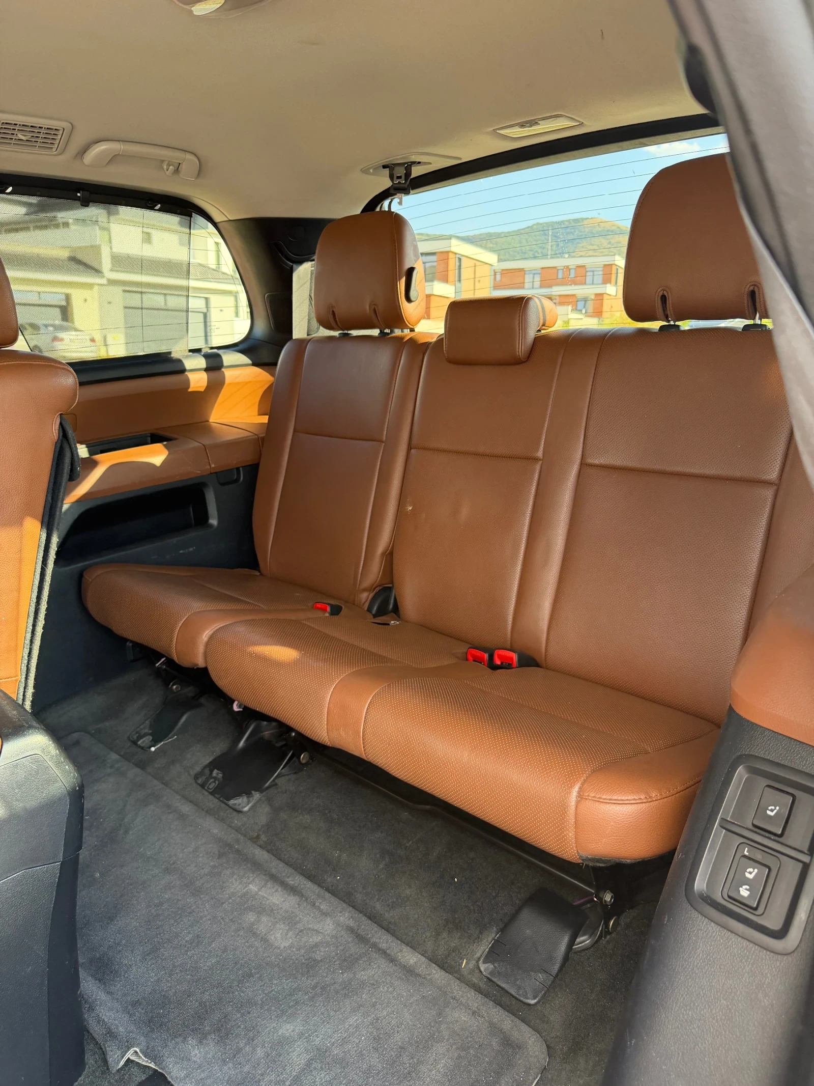 Toyota Sequoia Platinum, снимка 10 - Автомобили и джипове - 55666882