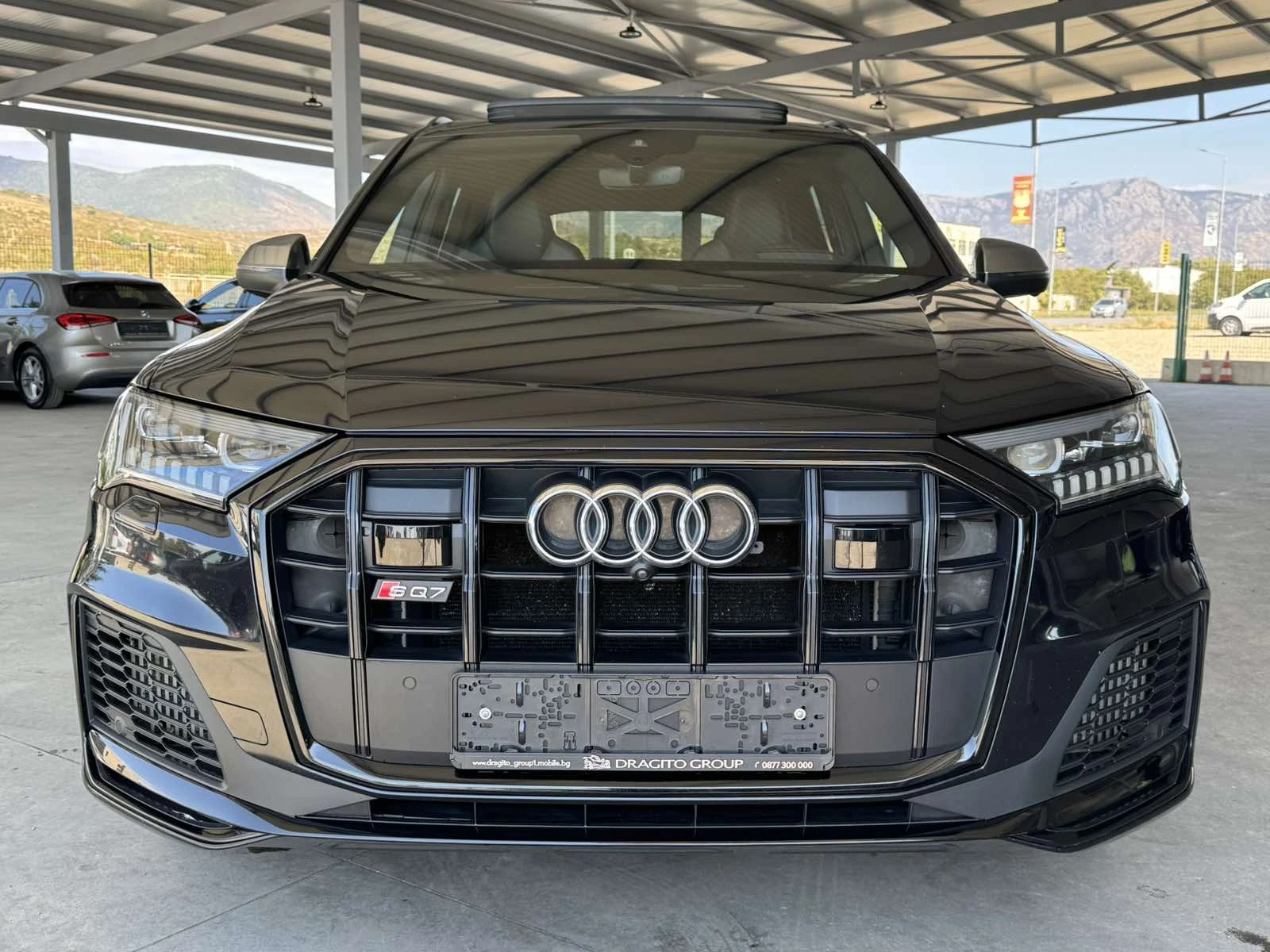 Audi SQ7 435ps B&O* Lazer* Distr* Carbon* Head Up* Гаранция, снимка 8 - Автомобили и джипове - 56158652