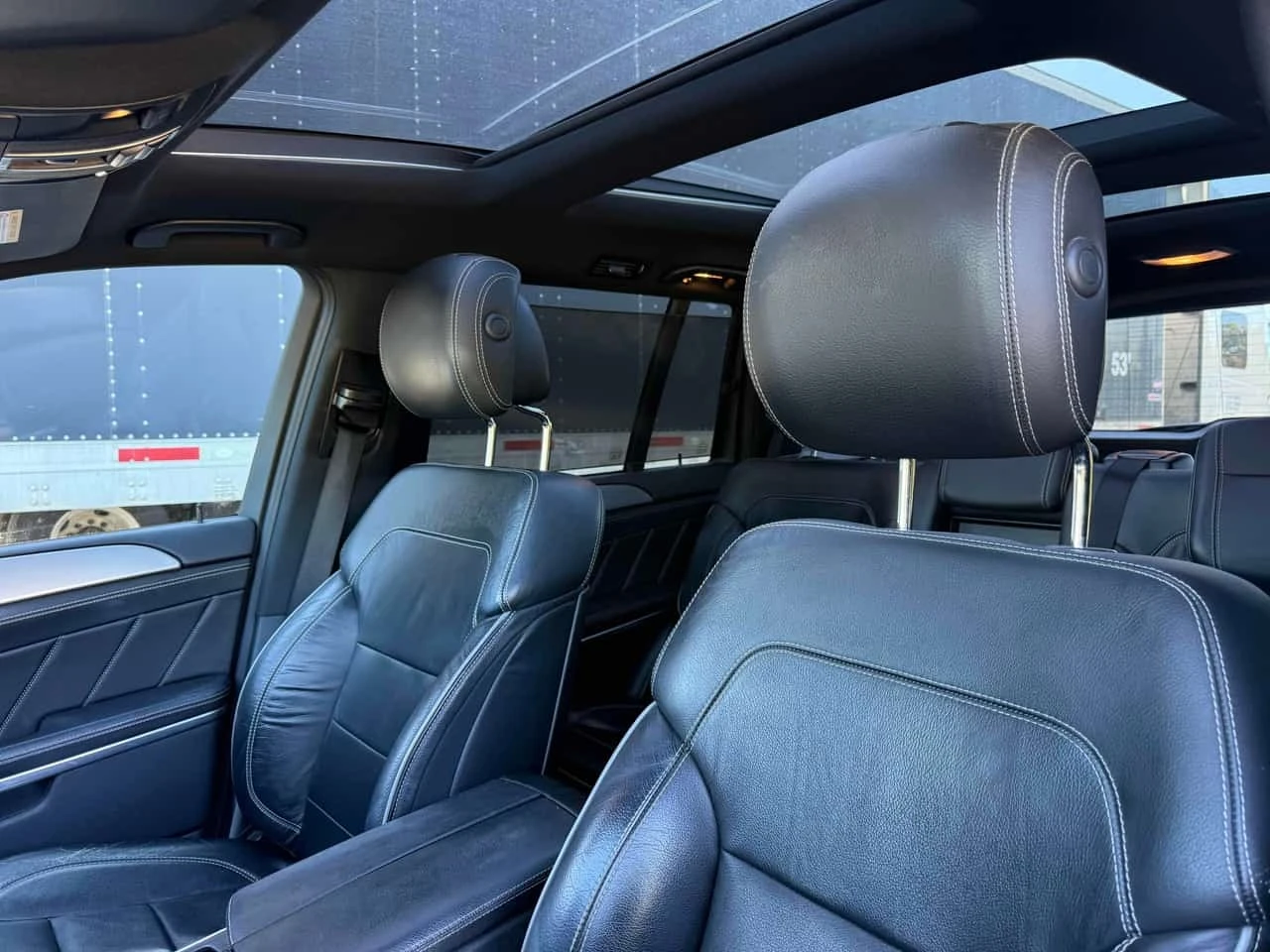 Mercedes-Benz GL 550 4MATIC CARFAX, снимка 12 - Автомобили и джипове - 56208255