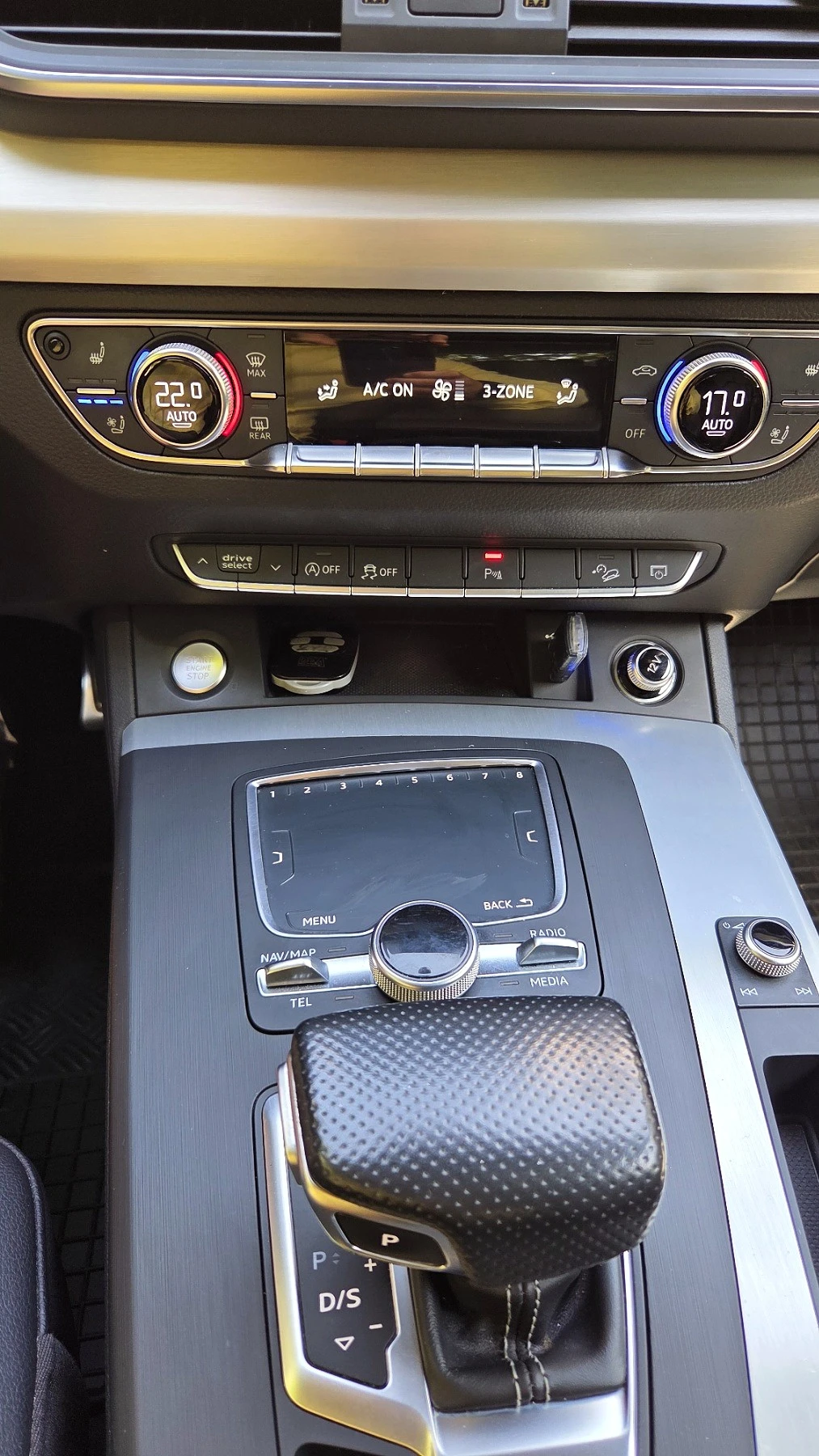 Audi Q5 S-LINE+ , снимка 17 - Автомобили и джипове - 56255093