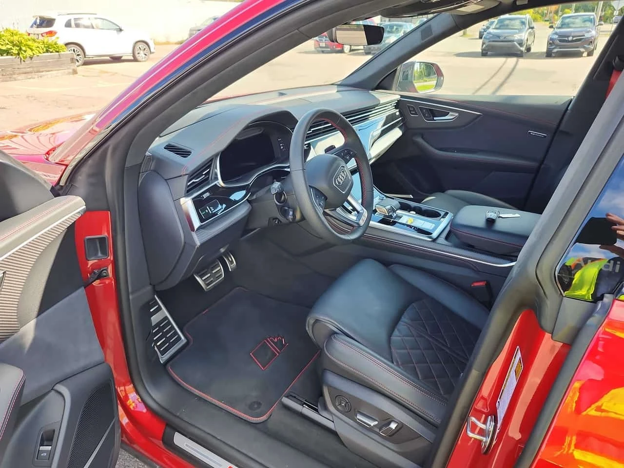 Audi SQ8 * 4.0 TFSI quattro * CARFAX *  | Mobile.bg � ����������� 5