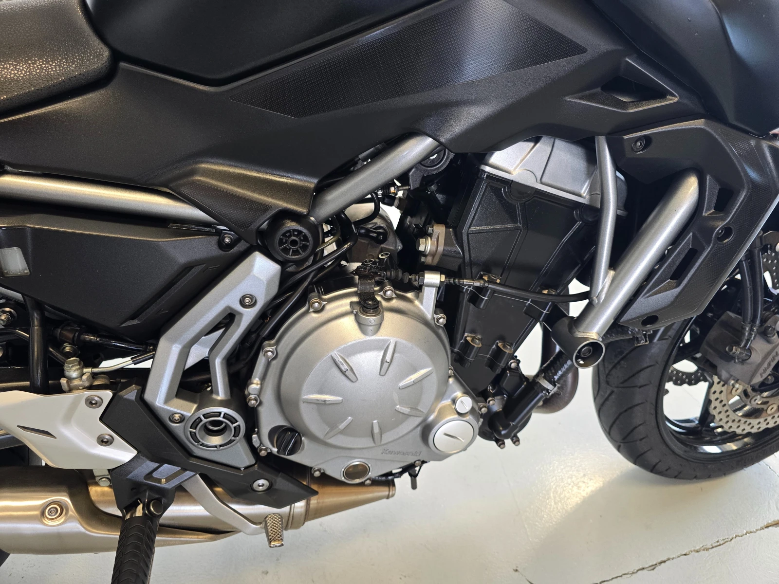 Kawasaki Z 650ie, ABS, 2017г., снимка 12 - Мотоциклети и мототехника - 54707621