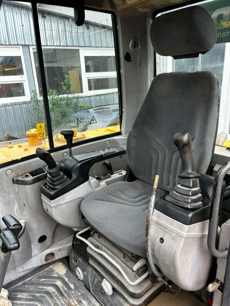 Багер Volvo EC60C, снимка 6 - Индустриална техника - 47442101