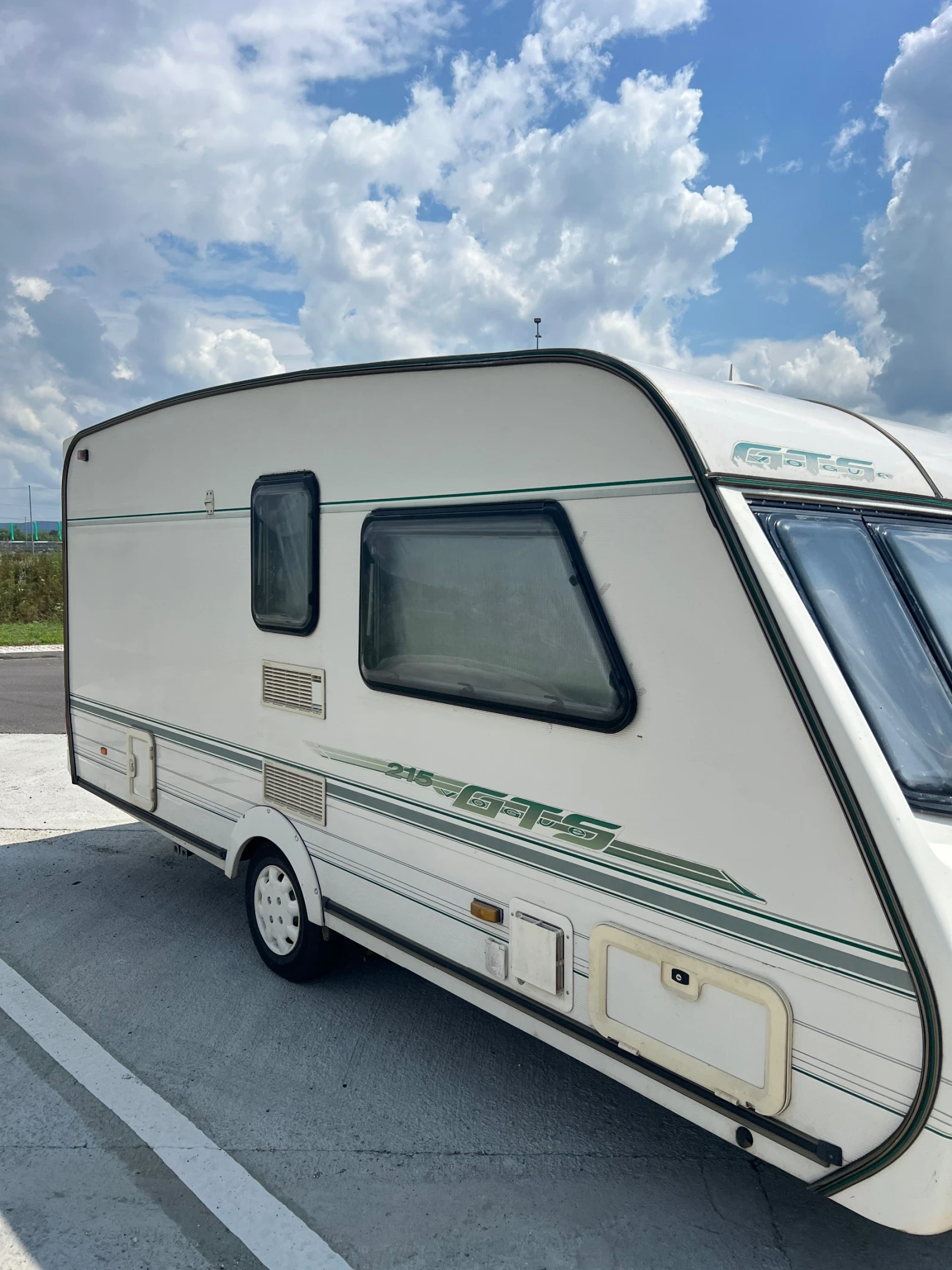 Каравана ABI 215GT, снимка 6 - Каравани и кемпери - 55309654