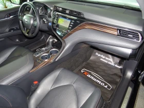 Toyota Camry 2.5 HYBRID DESIGN 218 , снимка 9