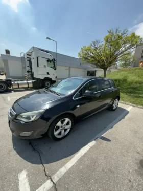 Opel Astra 1.4 Turbo, снимка 1