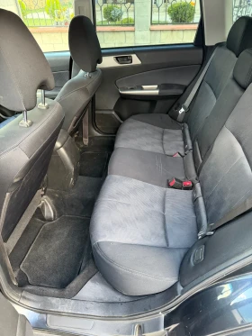 Subaru Forester 2.0 внос от Швейцария, снимка 8