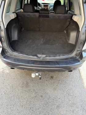 Subaru Forester 2.0 внос от Швейцария, снимка 9