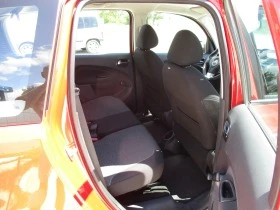 Citroen C3 Picasso 1.4 ГАЗ-БЕНЗИН КАТО НОВА, снимка 15