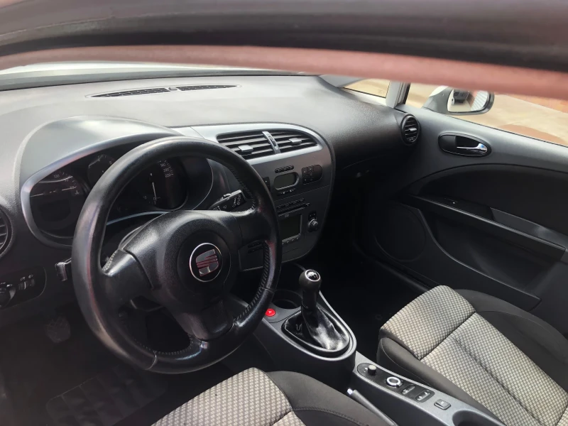 Seat Leon 1.9 TDI, снимка 6 - Автомобили и джипове - 46872182