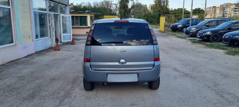 Opel Meriva 1.3 CDTI, снимка 9 - Автомобили и джипове - 47346415