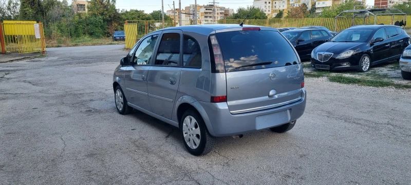 Opel Meriva 1.3 CDTI, снимка 11 - Автомобили и джипове - 47346415