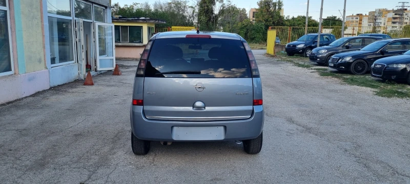 Opel Meriva 1.3 CDTI, снимка 8 - Автомобили и джипове - 47346415