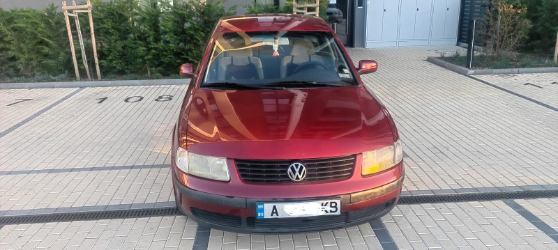 VW Passat, снимка 14 - Автомобили и джипове - 47380665