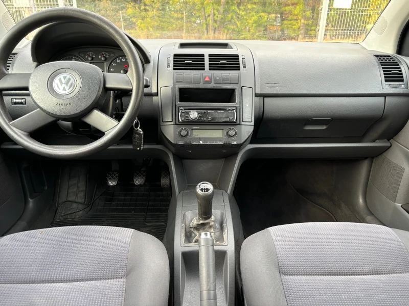 VW Polo 1.9 SDI, снимка 10 - Автомобили и джипове - 47852819