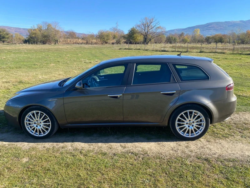 Alfa Romeo 159 sportwagon Executive Q-Tronic , снимка 1 - Автомобили и джипове - 47959949