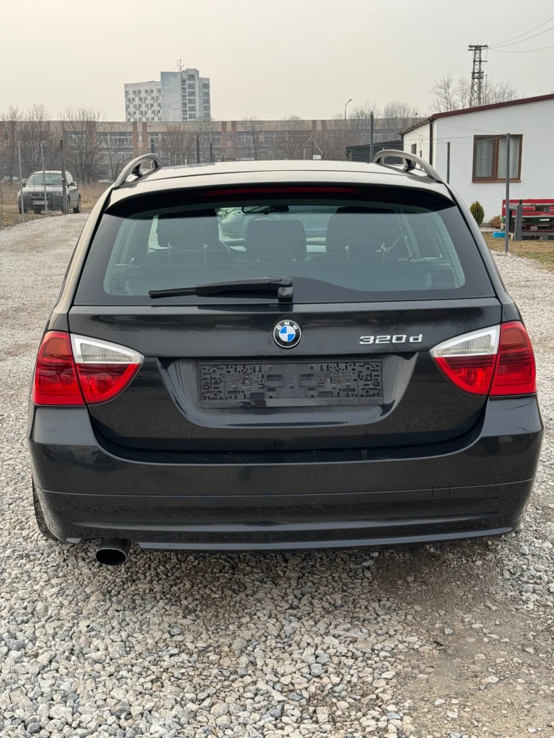 BMW 320 163 к.с. Италия, снимка 8 - Автомобили и джипове - 49304902