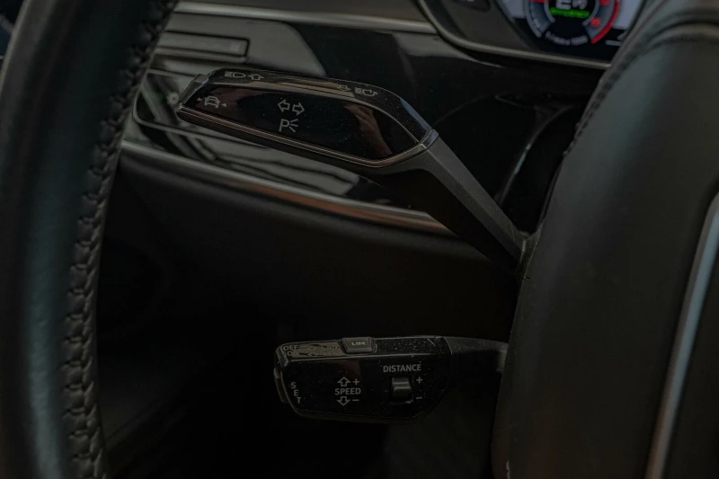 Audi A8 50TDI/Bang&Olufsen/Обдухване/Алкантар/Laser/Камера, снимка 16 - Автомобили и джипове - 51197852