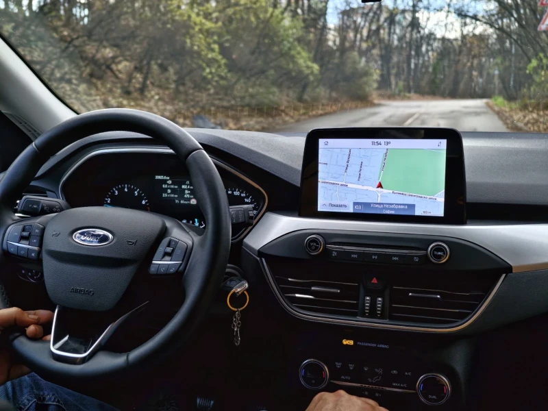 Ford Focus Ecoboost, снимка 2 - Автомобили и джипове - 52453834