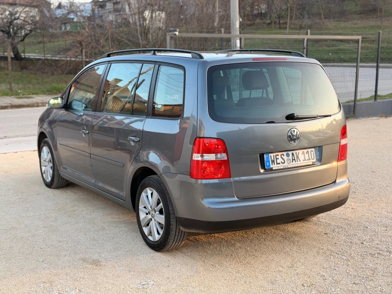 VW Touran 1.9TDI BKC ! COMFORTLINE ! BI-XENON ! ТОП !, снимка 4 - Автомобили и джипове - 52807032